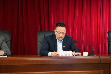 紀(jì)院長宣讀.JPG